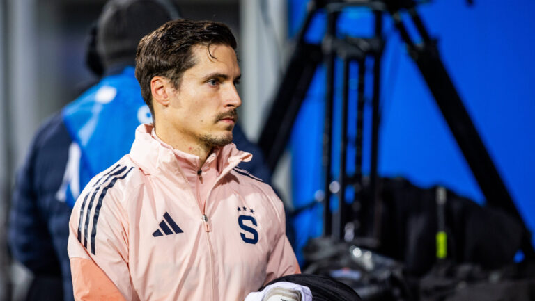 ARTIS BRNO - SPARTA PRAGUE Lukas Sadilek of Sparta during the MOL Cup Round of 16 - 4th round - round 4 - football match between Artis Brno and AC Sparta Praha. Brno, Czechia, December 03, 2025. Photo by Branislav Racko Copyright: xx 080A3574
2025.12.03 Brno
pilka nozna , Puchar Czech
SK Artis Brno - AC Sparta Praga
Foto IMAGO/PressFocus

!!! POLAND ONLY !!!