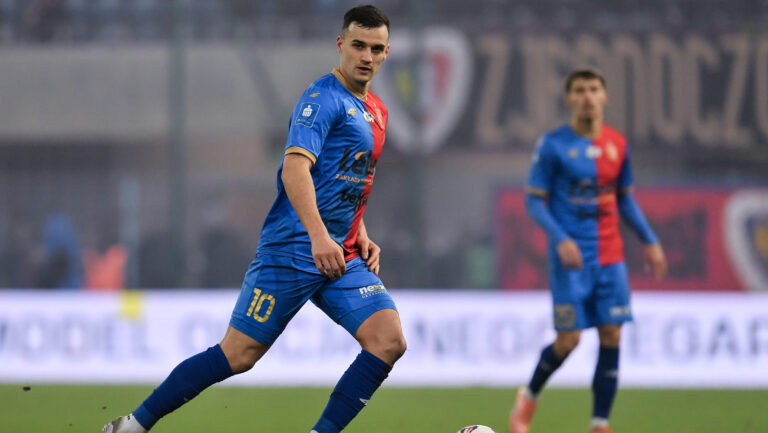 2025.12.06 Gliwice
Pilka nozna PKO Ekstraklasa sezon 2025/2026
Piast Gliwice - Legia Warszawa
N/z Patryk Dziczek
Foto Mateusz Sobczak / PressFocus

2025.12.06 Gliwice
Football Polish League PKO Ekstraklasa season 2025/2026
Piast Gliwice - Legia Warszawa
Patryk Dziczek
Credit: Mateusz Sobczak / PressFocus