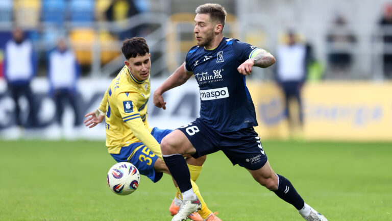 2025.12.06 Gdynia Pilka nozna PKO BP Ekstraklasa sezon 2025/2026 Arka Gdynia - Motor Lublin N/z Kamil Jakubczyk Bartosz Wolski Foto Piotr Matusewicz / PressFocus

2025.12.06 Gdynia
Football Polish PKO BP Ekstraklasa season 2025/2026 
Arka Gdynia - Motor Lublin 
Kamil Jakubczyk Bartosz Wolski 
Credit: Piotr Matusewicz / PressFocus