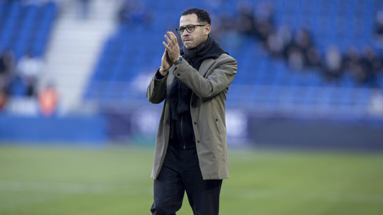 echauffement des joueurs de l'equipe de Racing Strasbourg
Manager Racing Strasbourg Liam Rosenior [ENG] - Photo :  elyxandro cegarra / Elyxandro Cegarra / Psnewz / SIPA /00319681_0031//Credit:PSNEWZ/SIPA/2512211625
2025.12.21 Strasburg
pilka nozna Puchar Francji 
RC Strasbourg - Dunkerque
Foto PSNEWZ/SIPA/PressFocus

!!! POLAND ONLY !!!