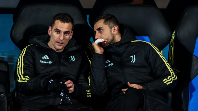 Arkadiusz Milik of Juventus FC and Mattia Perin of Juventus FC  during  Pisa SC vs Juventus FC, Italian soccer Serie A match in Pisa, Italy, December 27 2025 (Photo by Raffaele Conti/IPA Sport / ipa-agency.net/IPA/Sipa USA)
2025.12.27 Piza
pilka nozna liga wloska
Pisa SC - Juventus Turyn
Foto IPA/SIPA USA/PressFocus

!!! POLAND ONLY !!!
