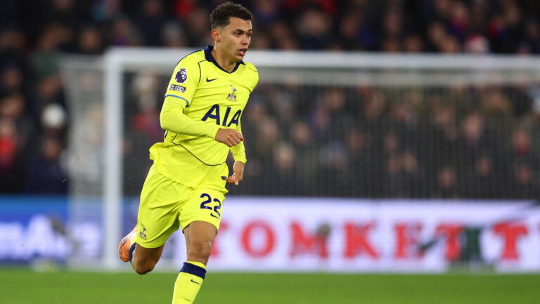 London, England, 28th December 2025. Brennan Johnson of Tottenham Hotspur during the Crystal Palace vs Tottenham Hotspur Premier League match at Selhurst Park, London. Picture credit should read: Paul Terry / Sportimage EDITORIAL USE ONLY. No use with unauthorised audio, video, data, fixture lists, club/league logos or live services. Online in-match use limited to 120 images, no video emulation. No use in betting, games or single club/league/player publications. SPI_096_PT_Crystal_Palace_Tottenham SPI-4399-0096
2025.12.28 Londyn
pilka nozna , Liga Angielska
Crystal Palace - Tottenham Hotspur
Foto IMAGO/PressFocus

!!! POLAND ONLY !!!