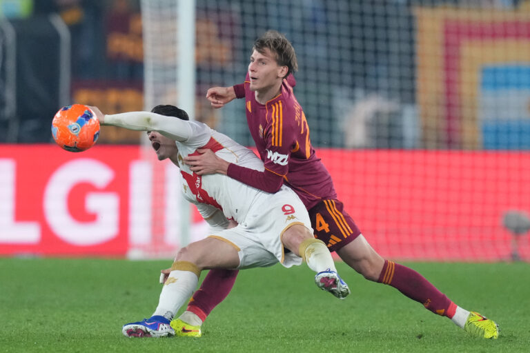 RomaÕs Jan Ziolkowski during the Serie A EniLive soccer match between Roma and Genoa at the Rome's Olympic stadium, Italy - Monday December 29, 2025 - Sport  Soccer ( Photo by Alfredo Falcone/LaPresse ) (Photo by Alfredo Falcone/LaPresse/Sipa USA)
2025.12.29 Rzym
pilka nozna liga wloska
AS Roma - Genoa CFC
Foto LaPresse/SIPA USA/PressFocus

!!! POLAND ONLY !!!