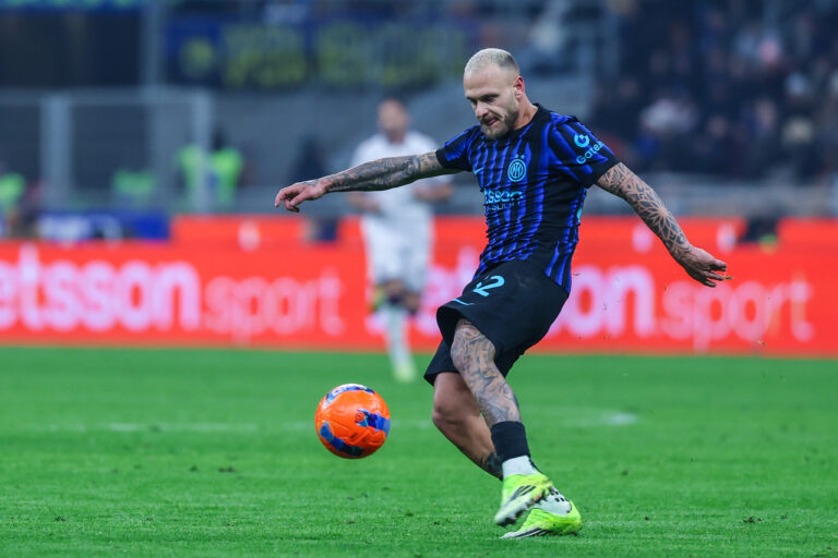 Federico Dimarco of FC Internazionale seen in action during Serie A 2025/26 football match between FC Internazionale and Bologna FC at San Siro Stadium in Milan (Photo by Fabrizio Carabelli/IPA Sport / ipa-agency.net/IPA/Sipa USA)
2026.01.04 Mediolan
pilka nozna liga wloska
Inter Mediolan - Bologna FC
Foto IPA/SIPA USA/PressFocus

!!! POLAND ONLY !!!