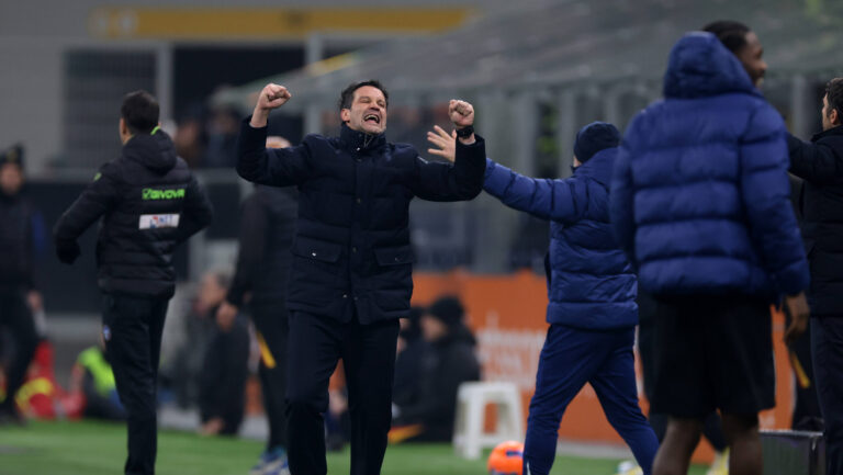 Milan, Italy, 14th January 2026. Cristian Chivu Head coach of FC Internazionale celebrates regain possession in the final seconds of the Internazionale vs Lecce Serie A match at Giuseppe Meazza, Milan. Picture credit should read: Jonathan Moscrop / Sportimage EDITORIAL USE ONLY. No use with unauthorised audio, video, data, fixture lists, club/league logos or live services. Online in-match use limited to 120 images, no video emulation. No use in betting, games or single club/league/player publications. SPI_090_JM_INTER_LECCE_ SPI-4413-0090
2026.01.14 Mediolan
pilka nozna , liga wloska
Inter Mediolan - US Lecce
Foto IMAGO/PressFocus

!!! POLAND ONLY !!!