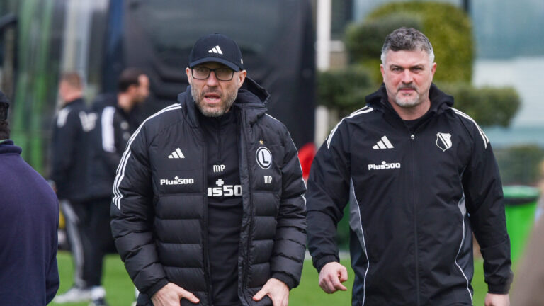 2026.01.16 Marbella, Hiszpania
pilka nozna przygotowania do sezonu Ekstraklasa sparing mecz towarzyski
Legia Warszawa - Sigma Olomuniec
N/Z Marek Papszun Michal Zewlakow
Foto Wojciech Dobrzynski / Legionisci.com / PressFocus 
2026.01.16 Marbella, Spain
foorball preseason Ekstraklasa friendly match
Legia Warszawa - Sigma Olomouc
Credit: Wojciech Dobrzynski / Legionisci.com / PressFocus