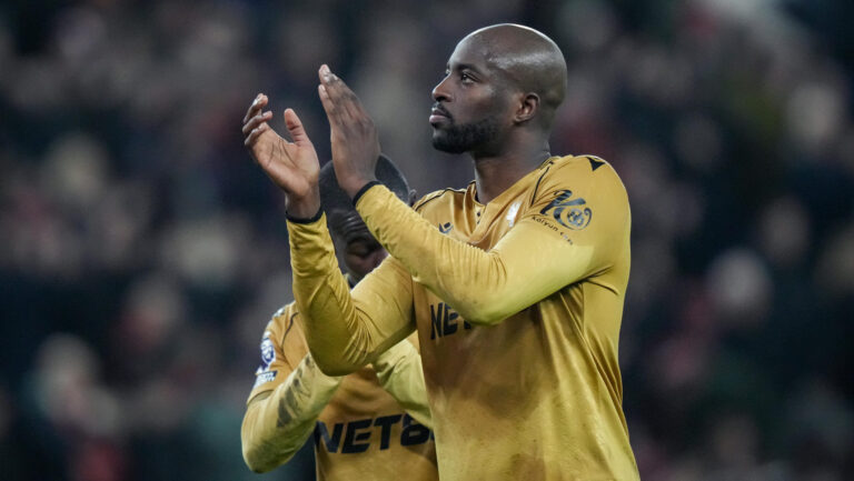 Jean-Philippe Mateta of Crystal Palace applauds the fans after the final whistle during the Premier League match Sunderland vs Crystal Palace at Stadium Of Light, Sunderland, United Kingdom, 17th January 2026

(Photo by Maynard Manyowa/News Images) in Sunderland, United Kingdom on 1/17/2026. (Photo by Maynard Manyowa/News Images/Sipa USA)
2026.01.17 Sunderland
pilka nozna liga angielska
Sunderland - Crystal Palace

Foto News Images /SIPA USA/PressFocus

!!! POLAND ONLY !!!