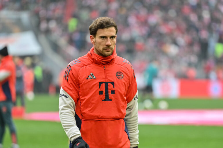 GER, Bayern, Muenchen, Fussball, FC Bayern Muenchen - FC Augsburg, in der Allianz Arena, Muenchen, Bundesliga, 19. Spieltag, 24.01.26, v.l. Leon Goretzka FC Bayern Muenchen, 8, beim Aufwaermen, im Portrait, Einzelbild, Freisteller DFL / DFB regulations prohibit any use of photographs as image sequences and or quasi-video, *** GER, Bayern, Muenchen, Fussball, FC Bayern Muenchen FC Augsburg, in der Allianz Arena, Muenchen, Bundesliga, 19 Spieltag, 24 01 26, v l Leon Goretzka FC Bayern Muenchen, 8 , beim Aufwaermen, im Portrait, Einzelbild, Freisteller DFL DFB regulations prohibit any use of photographs as image sequences and or quasi video, Copyright: HMB-Media/MichaelxNibel
2026.01.24 Monachium
pilka nozna , liga niemiecka
Bayern Monachium - FC Augsburg
Foto IMAGO/PressFocus

!!! POLAND ONLY !!!