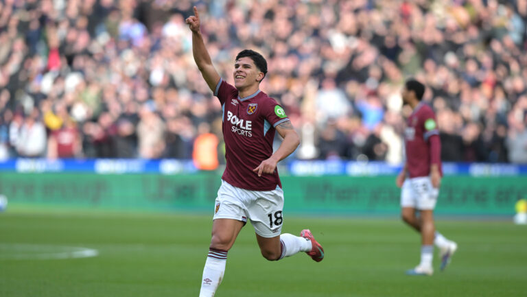 West Ham vs Sunderland Premier League GOAL Mateus Fernandes of West Ham United scores his sides third goal during the West Ham vs Sunderland, Premier League match at the London Stadium Stratford. London The London Stadium UK Copyright: xMartinxDaltonx WestHam_Sunderland_240126_MD_444
2026.01.24 Londyn
pilka nozna liga angielska
West Ham United - Sunderland
Foto IMAGO/PressFocus

!!! POLAND ONLY !!!