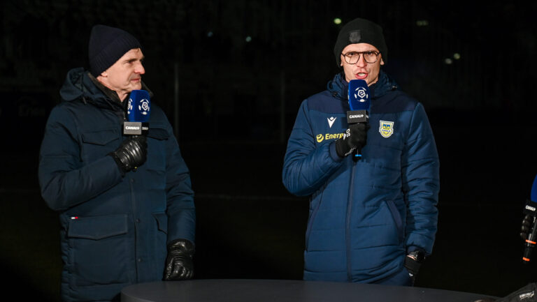 2026.01.30 Radom PKO Ekstraklasa Sezon 2025/2026 Radomiak Radom - Arka Gdynia

N/z brak pradu Andrzej Juskowiak Dawid Szwarga

Foto Kacper Pacocha / PressFocus 

2025.01.30 Radom Football Polish Ekstraklasa Season 2025/2026 Radomiak Radom - Arka Gdynia

Credit: Kacper Pacocha / PressFocus