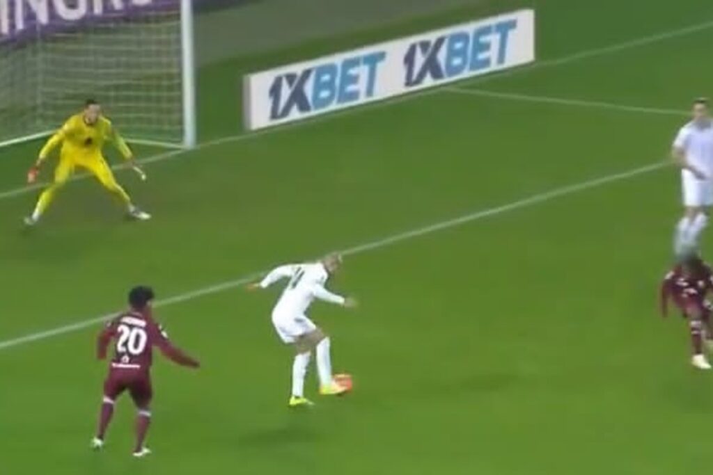 Kapitalny debiut nowej gwiazdy AS Romy! [WIDEO]