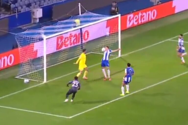 Pech Jana Bednarka! Tak FC Porto straciło bramkę [WIDEO]