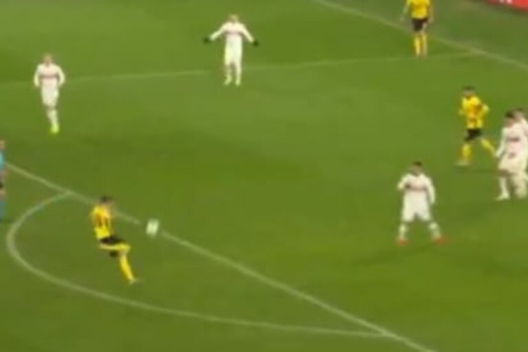 Kosmiczny gol w Lidze Europy! Idealnie rozegrany rzut rożny [WIDEO]