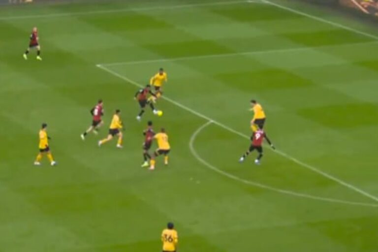 Kapitalny gol w Premier League! Co za akcja [WIDEO]