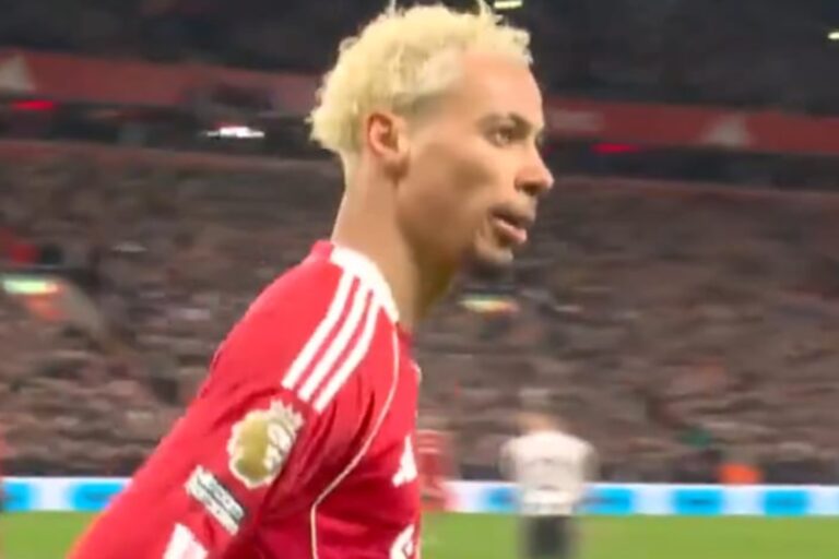 Hugo Ekitike show! Liverpool prowadzi z Newcastle United [WIDEO]