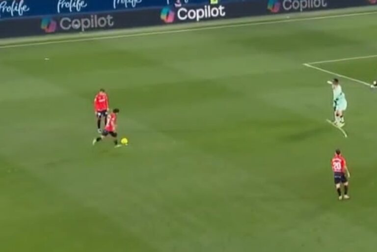 Piękna bramka w La Liga! Prosto z rzutu wolnego [WIDEO]