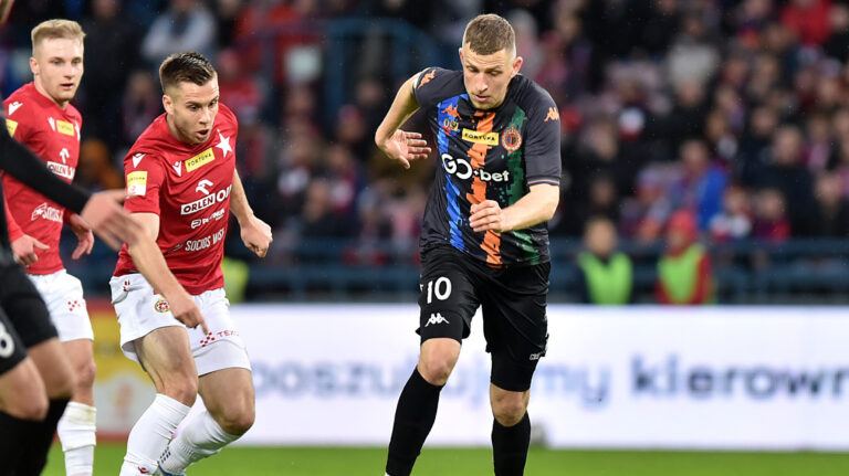 2023.04.01 Krakow
Pilka nozna, Fortuna I liga, sezon 2022/2023
Wisla Krakow - Chrobry Glogow
N/z Jaka Kolenc, Kacper Duda, Igor Lasicki, Rafal Wolsztynski
Foto Krzysztof Porebski / PressFocus

2023.04.01 Krakow
Football, Polish first league - second level, 2022/23 season
Wisla Krakow - Chrobry Glogow
Jaka Kolenc, Kacper Duda, Igor Lasicki, Rafal Wolsztynski
Credit: Krzysztof Porebski / PressFocus