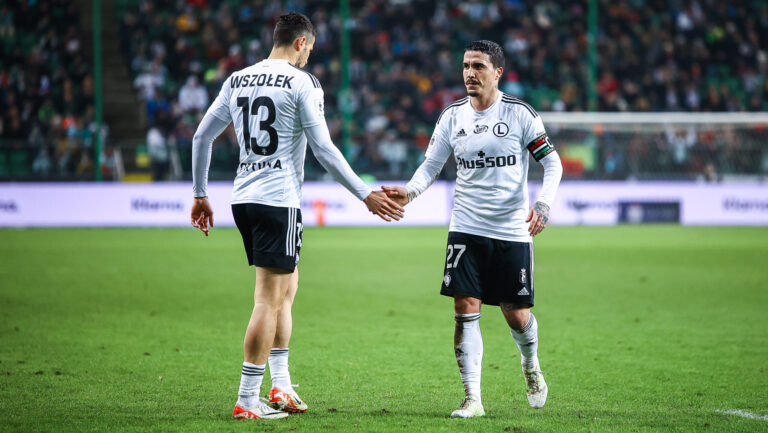 17.12.2023 Warszawa
Pilka nozna
PKO Ekstraklasa 2023/2024
Legia Warszawa - Cracovia Krakow
N/z Pawel Wszolek, Josue Pesqueira
Foto Adam Starszynski / PressFocus

17.12.2023 Warsaw
Football
PKO Ekstraklasa2023/2024, polish top division
Legia Warszawa - Cracovia Krakow
Pawel Wszolek, Josue Pesqueira
Credit Adam Starszynski / PressFocus