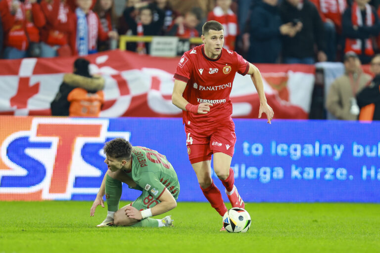 2025.03.09 Lodz 
pilka nozna PKO Ekstraklasa sezon 2024/2025 
Widzew Lodz - Jagiellonia Bialystok
N/z Polydefkis Volanakis
Foto Artur Kraszewski / PressFocus 

2025.03.09 Lodz 
Football - Polish PKO Ekstraklasa season 2024/2025 
Widzew Lodz - Jagiellonia Bialystok
Polydefkis Volanakis
Credit: Artur Kraszewski / PressFocus