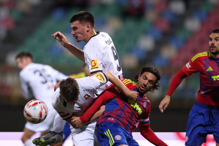 Filip Cuic of Gorica and Filip Krovinovic of Hajduk Split during the SuperSport HNL 2025./2026. round 11 match between HNK Gorica and HNK Hajduk Split at City Stadium in Velika Gorica, Croatia on October 24, 2025. Photo: Slavko Midzor/PIXSELL/Sipa USA
2025.10.24 Velika Gorica
pilka nozna liga chorwacka
HNK Gorica - HNK Hajduk Split
Foto Pixsell/SIPA USA/PressFocus

!!! POLAND ONLY !!!