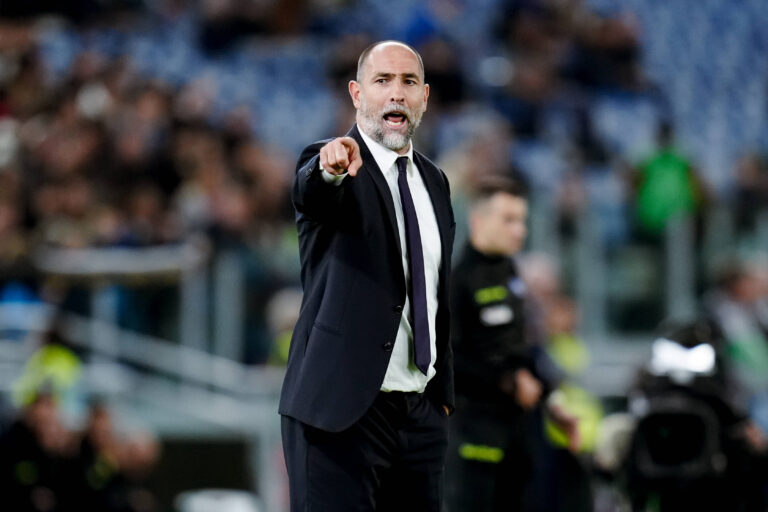 SS Lazio v Juventus FC - Serie A Enilive Igor Tudor Head Coach of Juventus FC gestures during the serie Serie A Enilive match between SS Lazio and Juventus FC at Olimpico on October 26, 2025 in Rome, Italy Rome Stadio Olimpico Lazio Italy Copyright: xGiuseppexMaffiax 251026_SerieA_Lazio-Juventus_GM_2570
2025.10.26 Rzym
pilka nozna , liga wloska
SS Lazio Rzym - Juventus Turyn
Foto IMAGO/PressFocus

!!! POLAND ONLY !!!