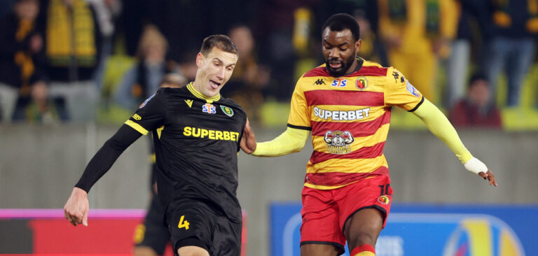 2025.12.04 Katowice
Pilka Noza STS Puchar Polski Sezon 2025/2026
GKS Katowice - Jagiellonia Bialystok
N/z Arkadiusz Jedrych, Afimico Pululu
Foto PressFocus

2025.12.04 Katowice
Football STS Polish Cup Season 2025/2026
GKS Katowice - Jagiellonia Bialystok
Arkadiusz Jedrych, Afimico Pululu
Credit: PressFocus