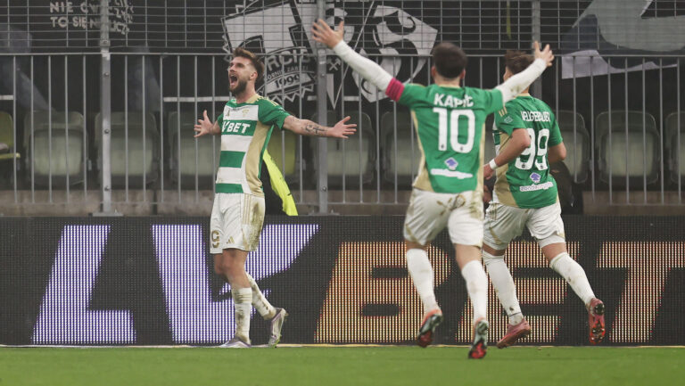 2025.12.05 Gdansk Pilka nozna PKO BP Ekstraklasa sezon 2025/2026 Lechia Gdansk - Gornik Zabrze N/z Kacper Sezonienko gol bramka radosc Foto Piotr Matusewicz / PressFocus

2025.12.05 Gdansk
Football Polish PKO BP Ekstraklasa season 2025/2026 
Lechia Gdansk - Gornik Zabrze 
Kacper Sezonienko gol bramka radosc 
Credit: Piotr Matusewicz / PressFocus