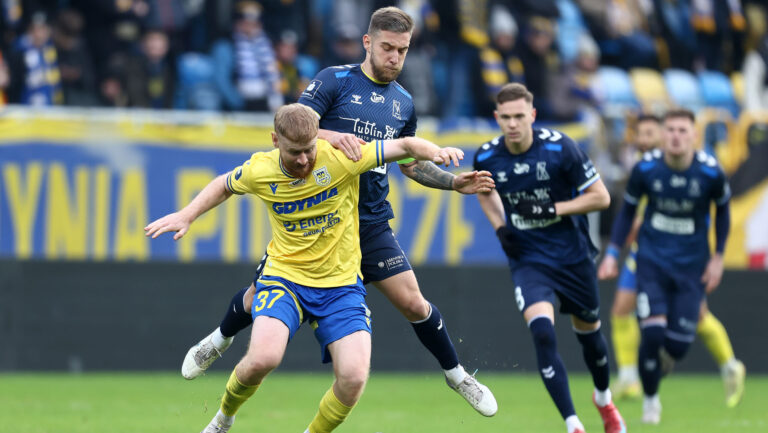 2025.12.06 Gdynia Pilka nozna PKO BP Ekstraklasa sezon 2025/2026 Arka Gdynia - Motor Lublin N/z Sebastian Kerk Bartosz Wolski Foto Piotr Matusewicz / PressFocus

2025.12.06 Gdynia
Football Polish PKO BP Ekstraklasa season 2025/2026 
Arka Gdynia - Motor Lublin 
Sebastian Kerk Bartosz Wolski 
Credit: Piotr Matusewicz / PressFocus