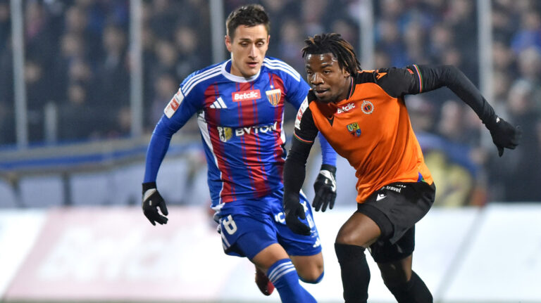 2025.12.07 Bytom
Pilka nozna , Betclic I liga , sezon 2025/26
Polonia Bytom - Chrobry Glogow
N/z Mikolaj Labojko, Kelechukwu Ebenezer Ibe-Torti
Foto Krzysztof Porebski / PressFocus

2025.12.07 Bytom
Football , Polish league, second level , 2025/2026 season
Polonia Bytom - Chrobry Glogow
Mikolaj Labojko, Kelechukwu Ebenezer Ibe-Torti
Credit: Krzysztof Porebski / PressFocus