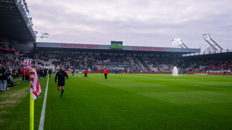 2025.12.07 Krakow
pilka nozna PKO Ekstraklasa sezon 2025/2026
Cracovia Krakow - Lech Poznan
N/z Stadion Cracovii Krakow
Foto Gleb Soboliev / PressFocus

2025.12.07 Krakow
Football - Polish Ekstraklasa First division season 2025/2026
Cracovia Krakow - Lech Poznan
Stadion Cracovii Krakow
Credit: Gleb Soboliev / PressFocus