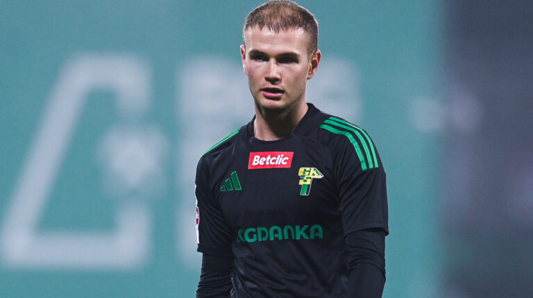 2025.12.07 Leczna Pilka nozna Betclic 1. Liga sezon 2025/2026 Gornik Leczna - Ruch Chorzow

N/z Kacper Bojanczyk

Foto Kacper Pacocha / PressFocus 

2025.12.07 Leczna Football Polish first league - second level 2025/26 season Gornik Leczna - Ruch Chorzow

Credit: Kacper Pacocha / PressFocus