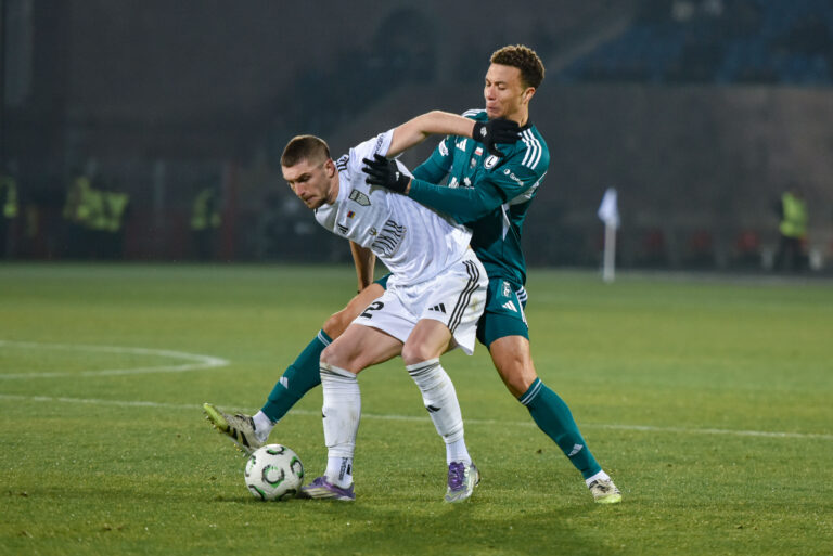2025.12.11 Erywan, Armenia
pilka nozna Liga Konferencji UEFA faza ligowa sezon 2025/2026
FC Noah Erywan - Legia Warszawa
N/z Nardin Mulahusejnovic Steve Kapuadi
Foto Wojciech Dobrzynski Legionisci.com / PressFocus 
2025.12.11 Yerevan, Armenia
UEFA Conference League league phase season 2025/2026
FC Noah Erevan - Legia Warsaw
Credit: Wojciech Dobrzynski / Legionisci.com / PressFocus