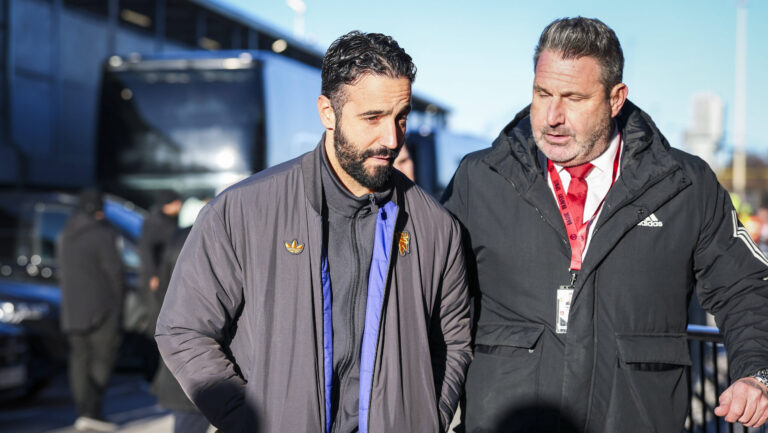 Leeds United v Manchester United, ManU Premier League Manchester United Manager Head Coach Ruben Amorim arrives off club coach during the Leeds United v Manchester United Premier League match at Elland Road, Leeds, England on 4 January 2026 Credit: Phil Duncan/Every Second Media Editorial use only. All images are copyright Every Second Media Limited. No images may be reproduced without prior permission. All rights reserved. Premier League and Football League images are subject to licensing agreements with Football DataCo Limited. see https://www.football-dataco.com Copyright: xIMAGO/EveryxSecondxMediax ESM-1736-0146 PhilxDuncanx/xEveryxSecondxMediax
2026.01.04 Leeds
pilka nozna , Liga Angielska
Leeds United - Manchester United
Foto IMAGO/PressFocus

!!! POLAND ONLY !!!