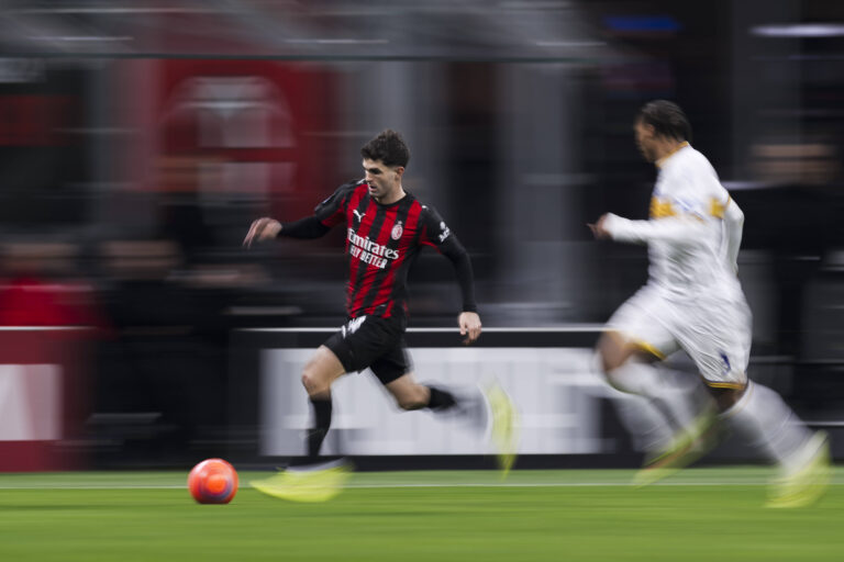 AC Milan v US Lecce - Serie A Christian Pulisic of AC Milan is challenged by Corrie Ndaba of US Lecce during the Serie A football match between AC Milan and US Lecce. Milan Italy Copyright: xNicoloxCampox
2026.01.18 Mediolan
pilka nozna , Liga Wloska
AC Milan - US Lecce
Foto IMAGO/PressFocus

!!! POLAND ONLY !!!