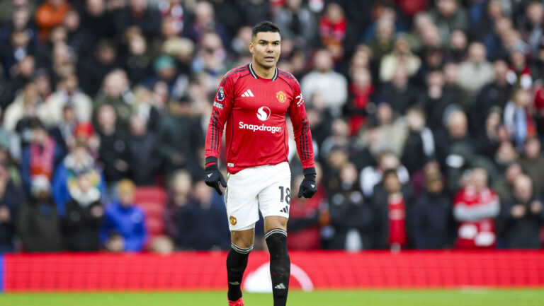 Manchester United, ManU v Fulham, Premier League Manchester United midfielder Casemiro 18 during the Manchester United v Fulham Premier League match at Old Trafford, Manchester, England on 1 February 2026 Credit: Phil Duncan/Every Second Media Editorial use only. All images are copyright Every Second Media Limited. No images may be reproduced without prior permission. All rights reserved. Premier League and Football League images are subject to licensing agreements with Football DataCo Limited. see https://www.football-dataco.com Copyright: xIMAGO/EveryxSecondxMediax ESM-1779-0080 PhilxDuncanx/xEveryxSecondxMediax
2026.02.01 Manchester
pilka nozna Liga Angielska
Manchester United - Fulham
Foto IMAGO/PressFocus

!!! POLAND ONLY !!!