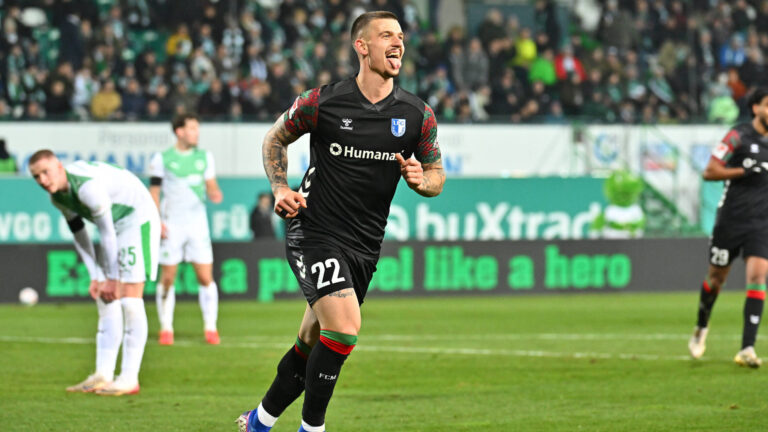 06.02.2026 - Fussball - Saison 2025 2026 - 2. Fussball - Bundesliga - 21. Spieltag: SpVgg Greuther Furth SGF  Kleeblatt  - 1. FC Magdeburg FCM - Sportfoto Zink/MeZi - xmexzix - DFL regulations prohibit any use of photographs as image sequences and/or quasi-video - only for editorial use - Torjubel Jubel Freude nach Treffer Tor Torschuss zum 1:5 durch Mateusz Zukowski 22, 1. FC Magdeburg FCM  *** 06 02 2026 Soccer Season 2025 2026 2 Soccer Bundesliga 21 Matchday SpVgg Greuther Furth SGF Kleeblatt 1 FC Magdeburg FCM Sportfoto Zink MeZi xmexzix DFL regulations prohibit any use of photographs as image sequences and or quasi video only for editorial use Torjubel Jubel Freude nach Treffer Tor Torschuss zum 1 5 durch Mateusz Zukowski 22, 1 FC Magdeburg FCM
2026.02.06 Fuerth
pilka nozna , 2. liga niemiecka
SpVgg Greuther Fuerth - 1. FC Magdeburg
Foto IMAGO/PressFocus

!!! POLAND ONLY !!!