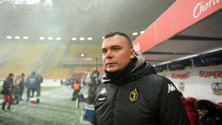 2026.02.07 Bialystok Pilka nozna PKO Ekstraklasa sezon 2025/2026 20. kolejka rozgrywek Jagiellonia Bialystok (zolto-czerwone) - Motor Lublin N/z Adrian Siemieniec trener Jagiellonii Bialystok Foto Michal Kosc / PressFocus 
2026.02.07 Bialystok Bialystok Football Polish PKO Ekstraklasa season 2025/2026 Jagiellonia Bialystok - Motor Lublin Credit Michal Kosc / PressFocus