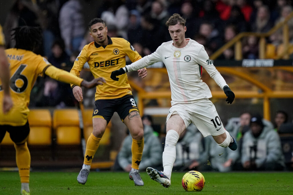 Cole Palmer of Chelsea passes the ball  during the Premier League match Wolverhampton Wanderers vs Chelsea at Molineux, Wolverhampton, United Kingdom on 07 February 2026

(Photo by Maynard Manyowa/News Images) in Wolverhampton, United Kingdom on 2/7/2026. (Photo by Maynard Manyowa/News Images/Sipa USA)
2026.02.07 Wolverhampton 
pilka nozna liga angielska
Wolverhampton Wanderers - Chelsea Londyn

Foto News Images/SIPA USA/PressFocus

!!! POLAND ONLY !!!