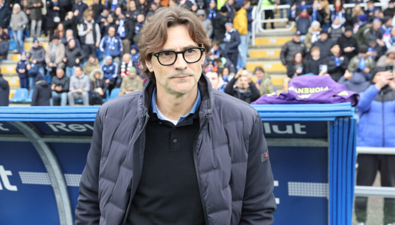 FiorentinaÕs head coach Paolo Vanoli    during the Serie A soccer match between Como and Fiorentina at the Giuseppe Sinigaglia stadium in Como, north Italy - February 14, 2026 Sport - Soccer. (Photo by Antonio Saia/LaPresse) (Photo by Antonio Saia/LaPresse/Sipa USA)
2026.02.14 Como
pilka nozna liga wloska
Como 1907 - ACF Fiorentina
Foto LaPresse/SIPA USA/PressFocus

!!! POLAND ONLY !!!
