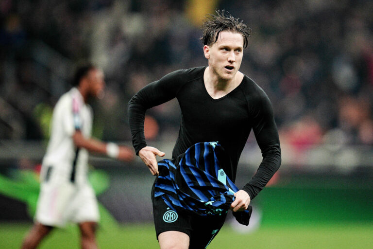 Inter Milan's Piotr Zielinski celebrates after scoring goal for his team during the Serie A soccer match between Inter and Juventus at the San Siro Stadium in Milan , north Italy  - Saturday, February 14, 2025. Sport - Soccer . (Photo by Marco Alpozzi/LaPresse) (Photo by Marco Alpozzi/LaPresse/Sipa USA)
2026.02.14 Mediolan
pilka nozna liga wloska
Inter Mediolan - Juventus Turyn
Foto LaPresse/SIPA USA/PressFocus

!!! POLAND ONLY !!!