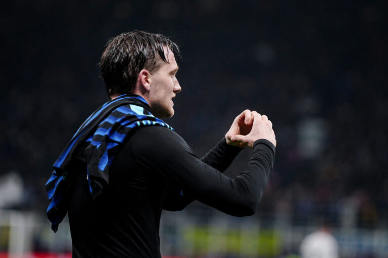 Inter Milan's Piotr Zielinski celebrates after scoring goal for his team during the Serie A soccer match between Inter and Juventus at the San Siro Stadium in Milan , north Italy  - Saturday, February 14, 2025. Sport - Soccer . (Photo by Marco Alpozzi/LaPresse) (Photo by Marco Alpozzi/LaPresse/Sipa USA)
2026.02.14 Mediolan
pilka nozna liga wloska
Inter Mediolan - Juventus Turyn
Foto LaPresse/SIPA USA/PressFocus

!!! POLAND ONLY !!!