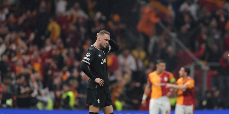 2026-02-17 Galatasaray SK v Juventus FC - UEFA Champions League 2025/26 League Knockout Play-off First Leg ISTANBUL, TURKEY - FEBRUARY 17: Teun Koopmeiners of Juventus FC during the UEFA Champions League 2025/26 League Knockout Play-off First Leg match between Galatasaray SK and Juventus FC at Rams Park Stadium on February 17, 2026 in Istanbul, Turkey. Photo by BSR Agency Istanbul Turkey Content not available for redistribution in The Netherlands directly or indirectly through any third parties. Copyright: xBSRxAgencyx
2026.02.17 Stambul
pilka nozna liga mistrzow
Galatasaray - Juventus Turyn
Foto IMAGO/PressFocus

!!! POLAND ONLY !!!