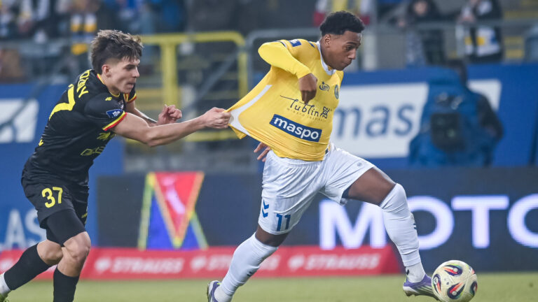 2026.02.28 Lublin PKO Ekstraklasa Sezon 2025/2026 Motor Lublin - Korona Kielce 

N/z Hubert Zwozny Fabio Ronaldo

Foto Kacper Pacocha / PressFocus 

2026.02.28 Lublin Football Polish Ekstraklasa Season 2025/2026 Motor Lublin - Korona Kielce

Credit: Kacper Pacocha / PressFocus