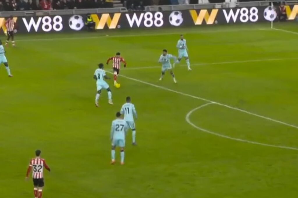 Demolka w Premier League! Bajeczne trafienie na ustalenie wyniku [WIDEO]