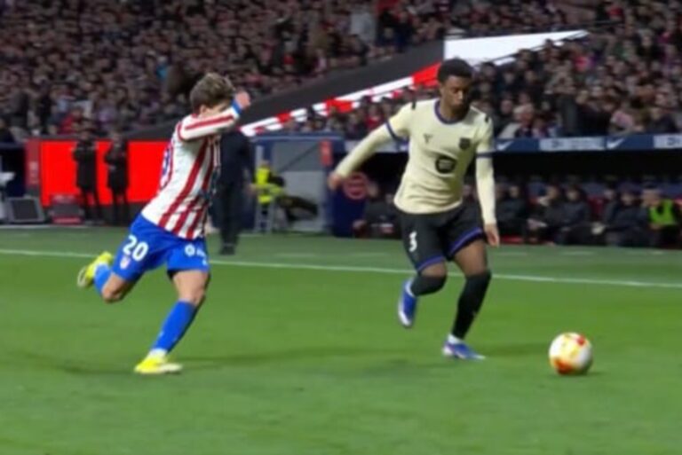 Wielka kontrowersja w meczu Barcelona – Atletico! Czy to powinna być czerwona kartka? [WIDEO]