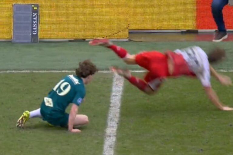 Brutalny faul młodego Polaka! Został ukarany czerwoną kartką [WIDEO]