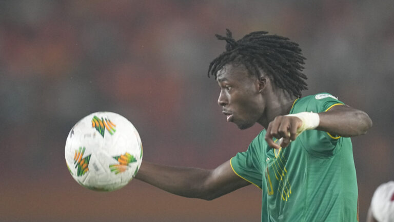 January 29 2024: Idrissa Thiam (Mauritania) heads during a African Cup of Nations  Round of 16 game, Cape Verde vs Mauritania, at Stade Felix Houphouet-Boigny, Abidjan, Ivory Coast. Kim Price/CSM/Sipa USA (Credit Image: © Kim Price/Cal Sport Media/Sipa USA)
2024.01.29 Abidjan
pilka nozna , Puchar Narodow Afryki 2024
Republika Zielonego Przyladka - Mauretania
Foto Kim Price/Cal Sport Media/SIPA USA/PressFocus

!!! POLAND ONLY !!!