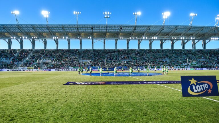2024.05.13 Radom
Pilka nozna PKO Ekstraklasa Sezon 2023/2024
Radomiak Radom - Ruch Chorzow
N/z stadion, obiekt sportowy, Stadiona Radomiaka, kibice
Foto Marcin Bulanda / PressFocus

2024.05.13 Radom
Football Polish PKO Ekstraklasa League Season 2023/2024
Radomiak Radom - Ruch Chorzow
stadion, obiekt sportowy, Stadiona Radomiaka, kibice
Credit: Marcin Bulanda / PressFocus