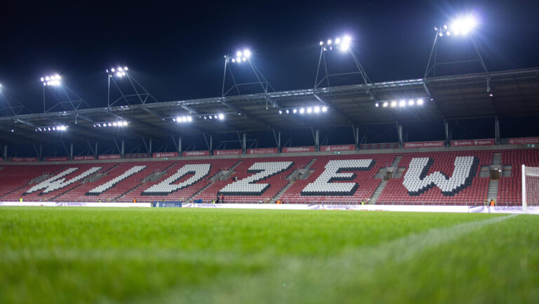 2024.10.04 Lodz pilka nozna PKO Ekstraklasa sezon 2024/2025 Widzew Lodz - Korona Kielce N/z Stadion Foto Dawid Figura / PressFocus 

2024.10.04 Lodz Football - Polish PKO Ekstraklasa season 2024/2025 Widzew Lodz - Korona Kielce Stadium Credit: Dawid Figura / PressFocus