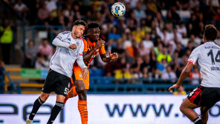 2025.07.31 Krakow
pilka nozna - 2.runda kwalifikacyjna Liga Europy UEFA 2025/2026
Szachtar Donieck - Besiktas Stambul 
N/z Emirhan Topcu Lassina Traore
Foto Gleb Soboliev / PressFocus

2025.07.31 Krakow
football -  UEFA Europe League Qualifying Second Round season 2025/2026
Shakhtar Donieck - Besiktas Stambul
Emirhan Topcu Lassina Traore
Credit: Gleb Soboliev / PressFocus